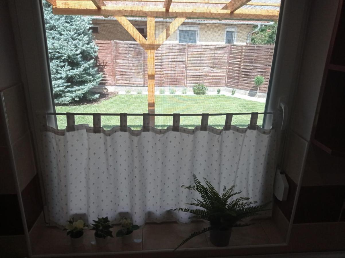 Budapest Airport Apartment Exterior foto